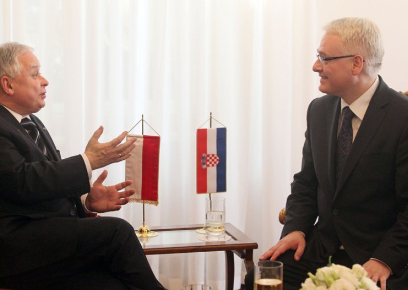 Josipović je trebao automobilom otići u Poljsku
