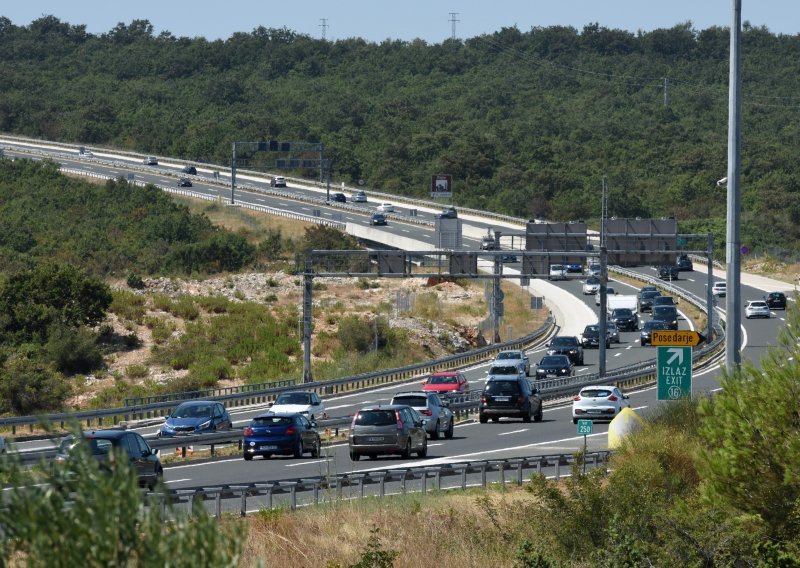 Gužve na cestama, promet otežava i nesreća kod Šibenika