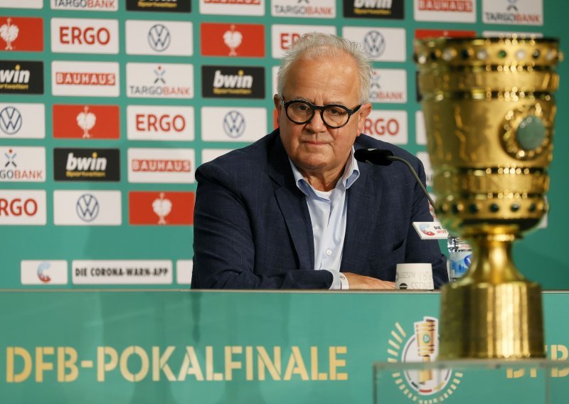 Njemački nogometni savez očito ne može bez skandala, pa i četvrti uzastopni predsjednik odlazi prije isteka mandata