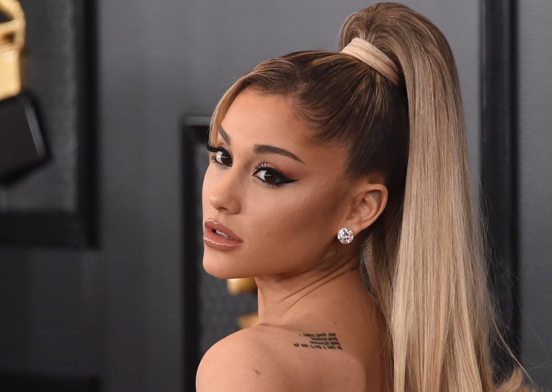 U intimnom krugu najbližih udala se pop zvijezda Ariana Grande