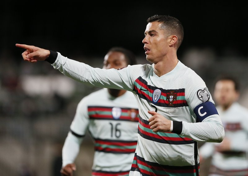 Cristiano Ronaldo otkrio tko bi ga mogao zamijeniti kada ode u mirovinu; čudesni Portugalac imenovao svoje nasljednike