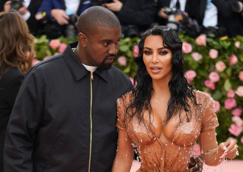 Razvod od Kim nije najbolje podnio: Zbog novog izgleda Kanye West postao je glavna tema razgovora