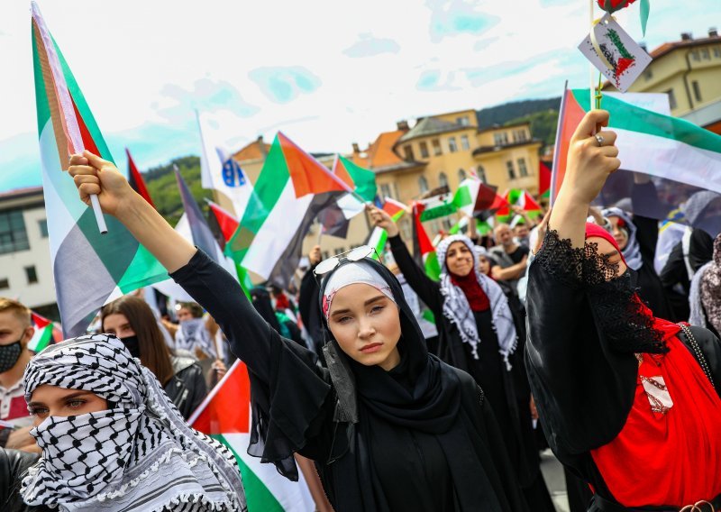 [FOTO] U Sarajevu skup potpore Palestincima: Ubijanje djece nije samoobrana