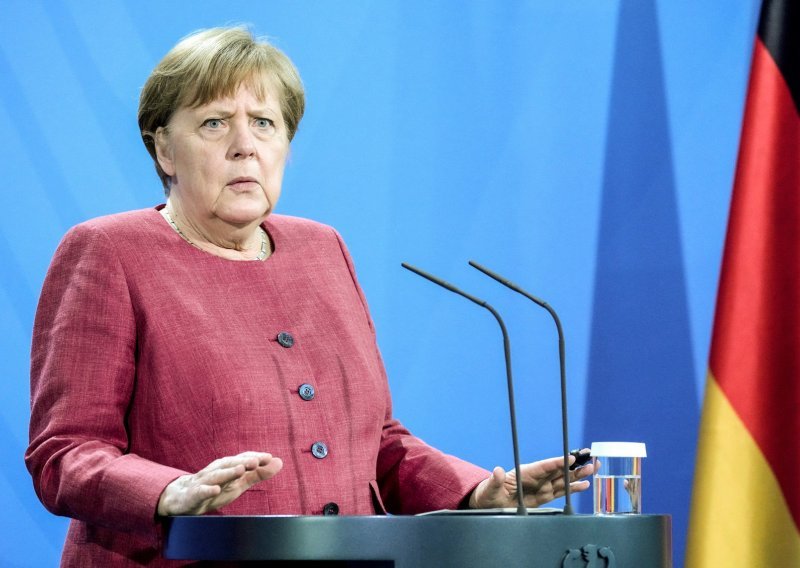 Američka obavještajna služba preko danskih kablova špijunirala Merkel i druge europske čelnike