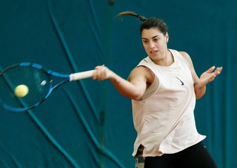 Hrvatska tenisačica Ana Konjuh predala finale u Beogradu