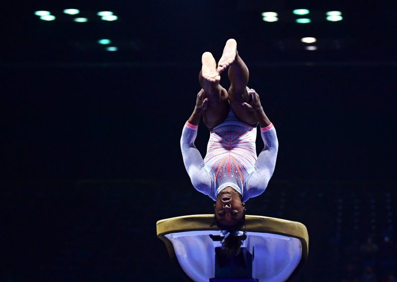 [VIDEO/FOTO] Čudesna Simone Biles još jednom pomaknula granice; prva je žena koja je izvela ovaj gimnastički element na natjecanju
