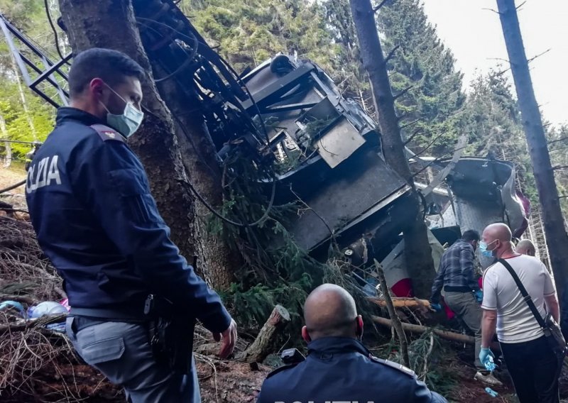 Puštene tri osobe pritvorene zbog pada žičare u Italiji, jedna stavljena u kućni pritvor