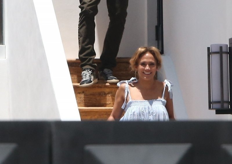 [FOTO] Osmijeh sve govori: Jennifer Lopez i Ben Affleck uhvaćeni u Miamiju