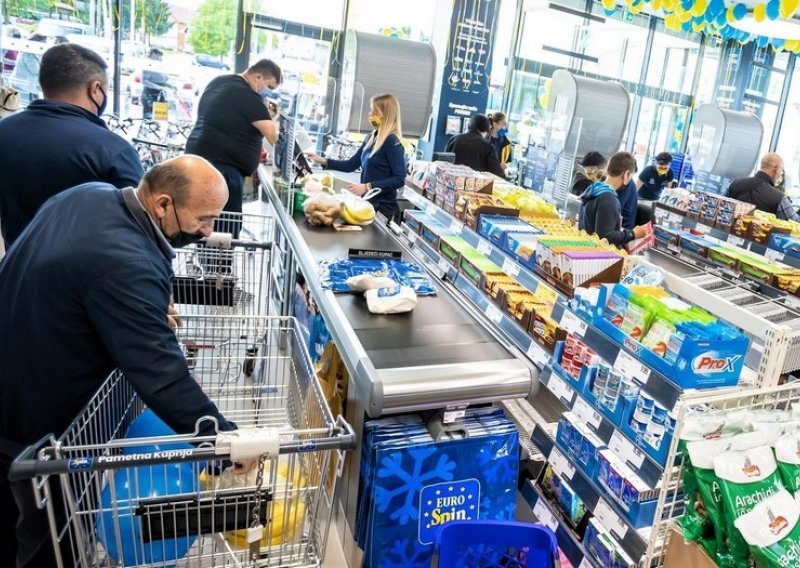 Lanac koji se hvali da je najjeftiniji otvario novi supermarket, najavio dolazak u još dva hrvatska grada