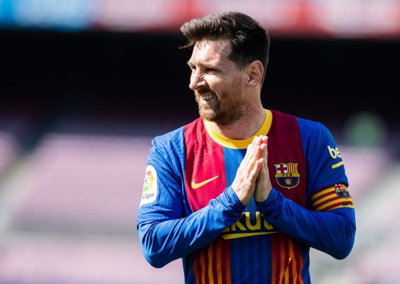 Leo Messi i dalje ne otkriva svoje planove, a sada su otkriveni detalji novog ugovora kojeg su mu ponudili čelnici Barcelone