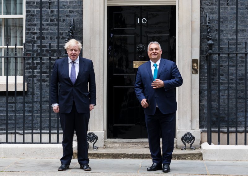 Orban posjetio Johnsona u Londonu; britanski premijer pod paljbom zbog mađarskog gosta