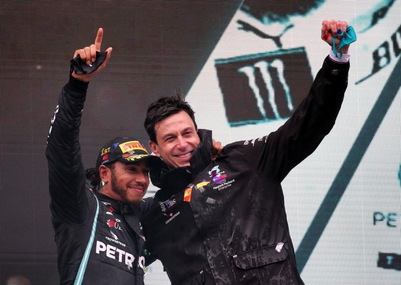 Šef Mercedesa zatvara oči na veliki problem u Formuli 1 na koji je upozorio Lewis Hamilton: I oni se bore protiv vlastitih demona...