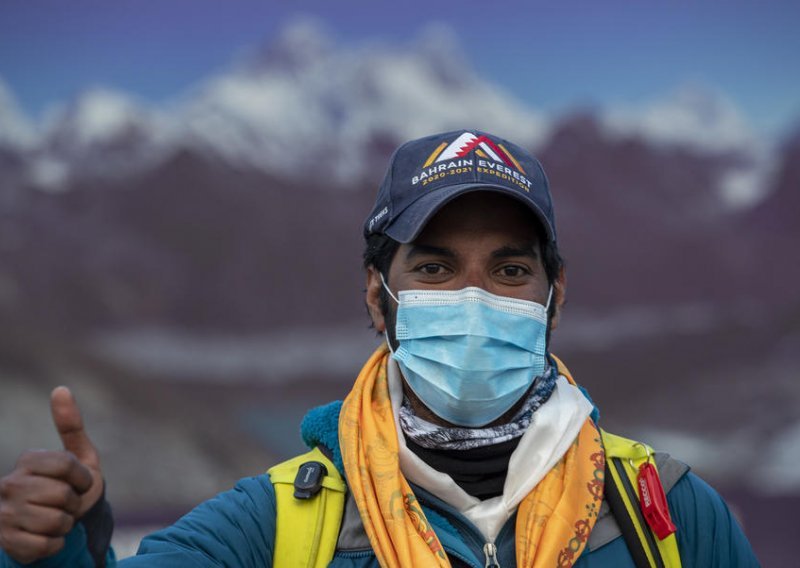 Penjači na Mount Everest teško se vraćaju kući zbog ukidanja letova