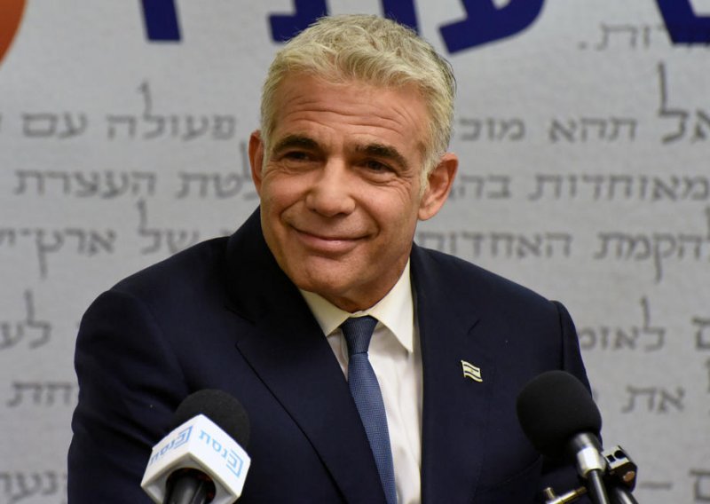 Lapid oformio novu vladu, kraj Netanyahuove vladavine u Izraelu