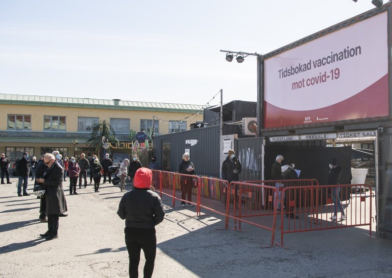 Švedski parlamentarni odbor: Vlada nije uspjela u postupanju s pandemijom