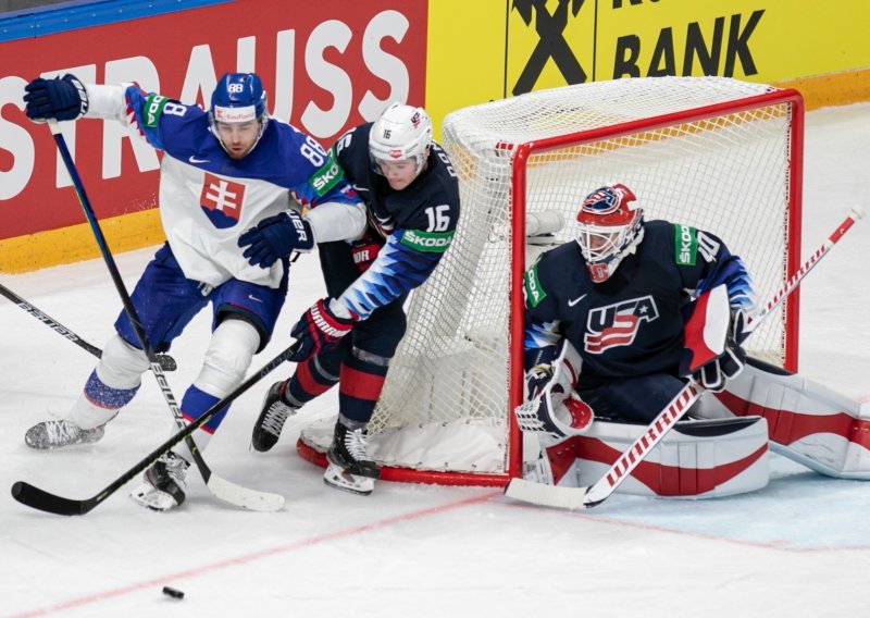 Amerikanci 'demolirali' Slovake i izborili polufinale Svjetskog prvenstva, Njemačka nakon raspucavanja izbacila Švicarce