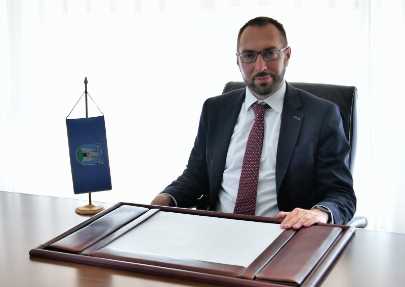 Gradonačelnik Tomašević stigao na posao: 'Odluka o čelnici Stožera je tehnička'