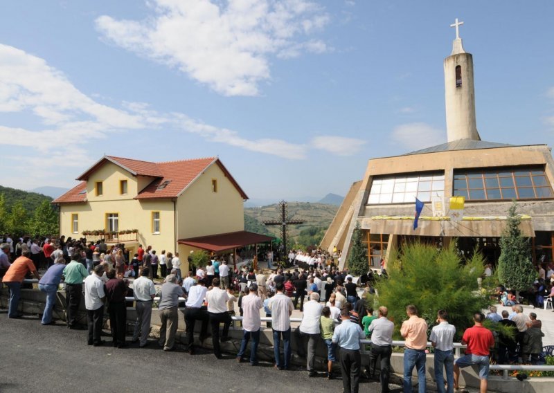 Zapovjedniku Armije BiH osam godina zatvora za ubojstvo 27 hrvatskih civila