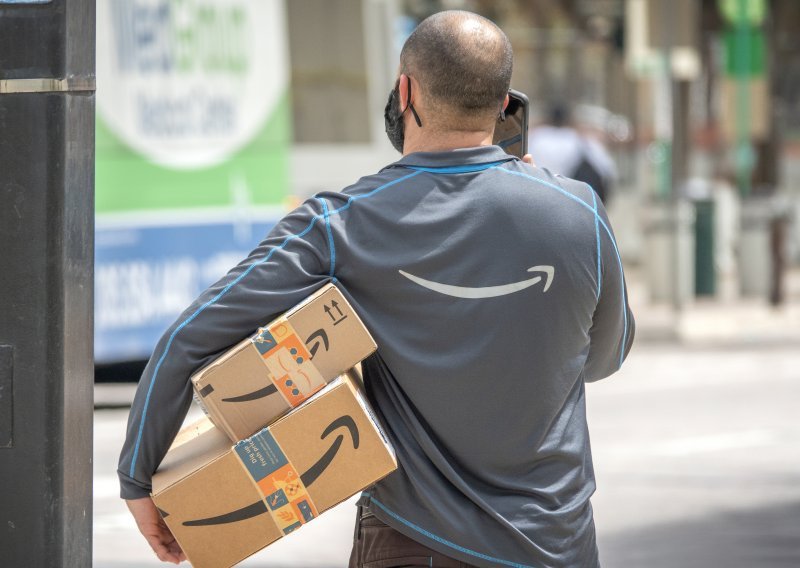 Amazon će u 2021. otvoriti 3.000 novih stalnih radnih mjesta u Italiji