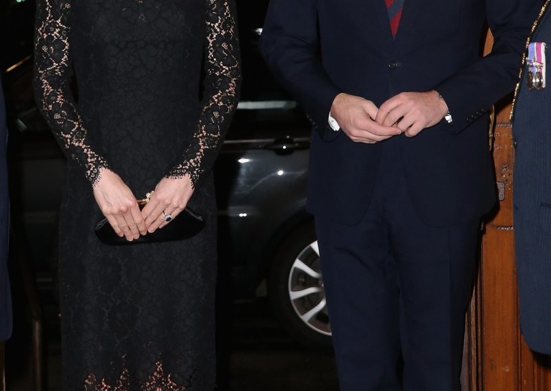 Ni Kate Middleton nije odoljela najpoželjnijoj haljini sezone