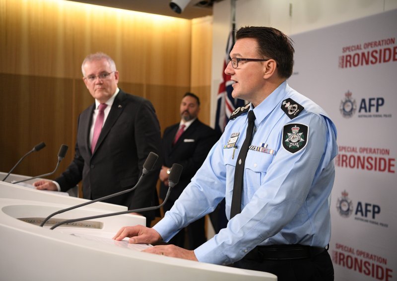 SAD i Australija upali u aplikaciju međunarodnih kriminalaca gdje se razgovaralo o drogi, nasilju... na stotine uhićenih