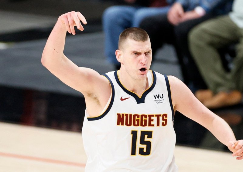 Senzacija iz SAD-a! Srbin Nikola Jokić izabran za najkorisnijeg igrača NBA-a, a usput je ispisao povijest; svi Amerikanci ostali u čudu zbog jednog podatka