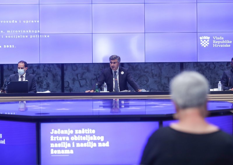 [VIDEO] Plenković o obiteljskom nasilju: U planu je registar počinitelja, definicija bliske osobe proširit će se na intimne partnere