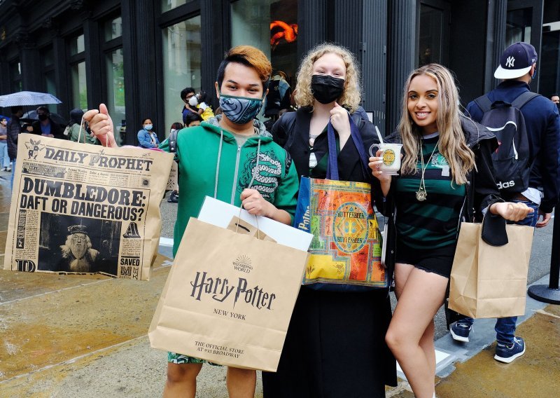 U New Yorku otvorena najveća tematska trgovina posvećena Harryju Potteru
