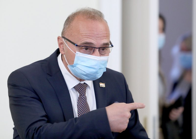 Ministar Grlić Radman oštro uzvratio: To je čista obmana, Milanović ne govori istinu