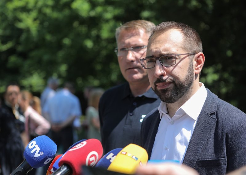Tomašević tvrdi da Zagreb dosad nije bio dobar partner u obnovi, a za pregovore s SDP-om kaže: Vjerujem da ćemo u četvrtak konstituirati Skupštinu