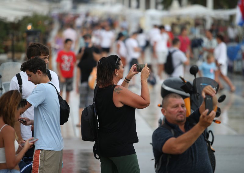 Povratak turista: Za vikend u Splitu 37 tisuća putnika iz svih krajeva svijeta