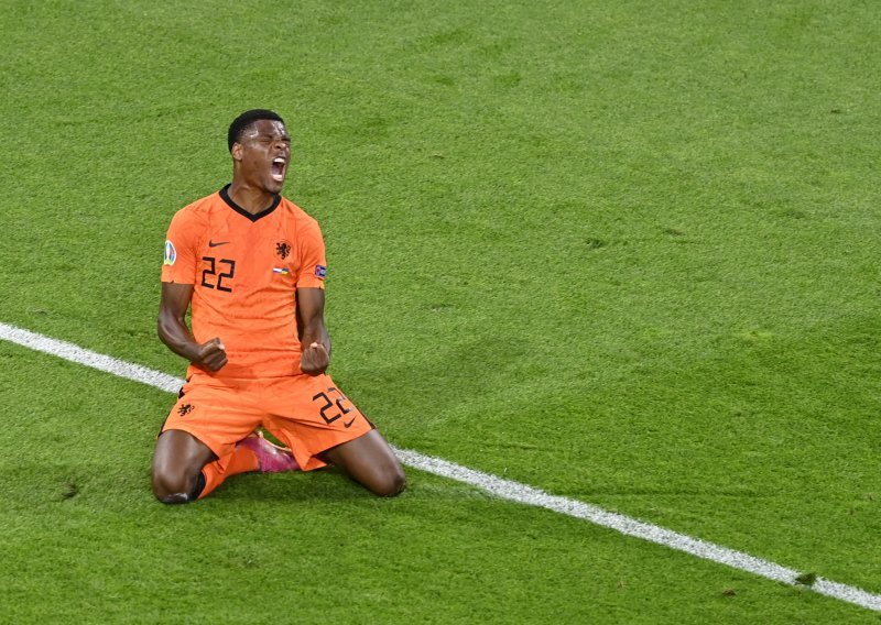 [FOTO] Nizozemci su čak 13 godina čekali ovu pobjedu, ali nakon vodstva 2:0 doveli su se u vrlo neugodnu situaciju...