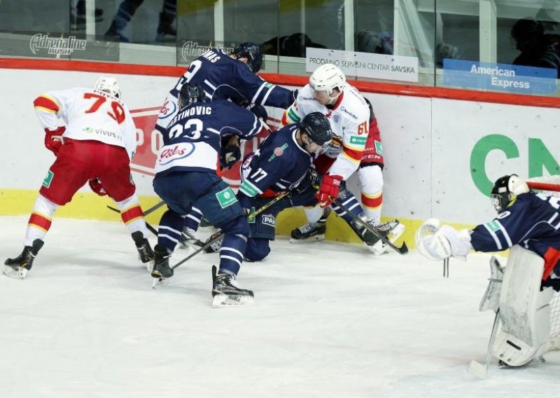 Jokerit bolji od 'medvjeda', pojavio se Djed Božićnjak