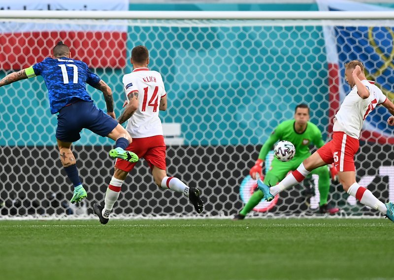 Slovačka u dramatičnom dvoboju svladala Poljsku; prvi gol na utakmici pao na način kakav još nije viđen na Europskim prvenstvima