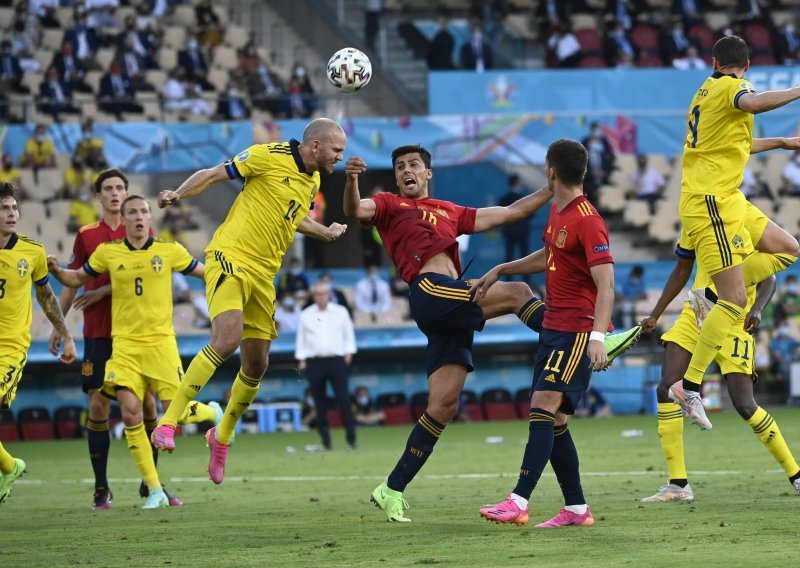 Utakmica Španjolske i Švedske završila nepopularnim rezultatom; 'Furija' imala rekordan broj dodavanja, ali nije pomoglo