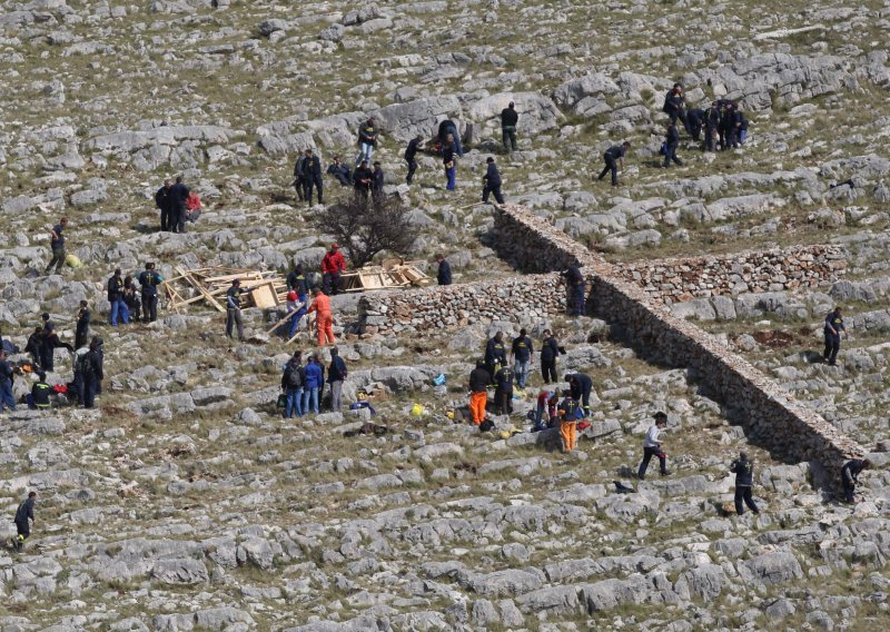 Istarski vatrogasci grade spomenik na Kornatu