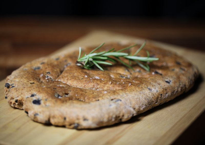 Jako jednostavan recept za mirisnu focacciu