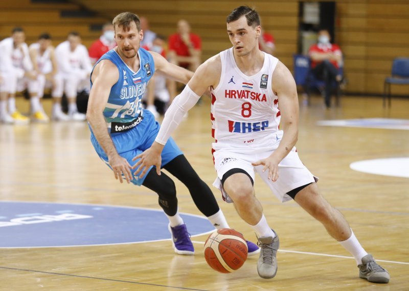 Mario Hezonja je u povratničkoj utakmici za hrvatsku reprezentaciju zabio 10 koševa, ali Slovenci su i bez Luke Dončića uvjerljivo slavili