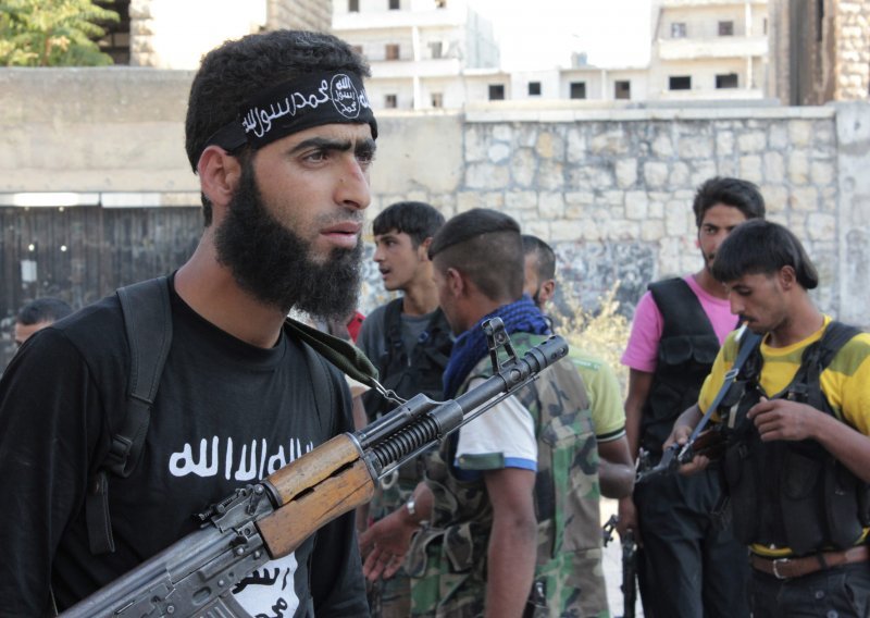 Polovica sirijskih pobunjenika su radikalni islamisti