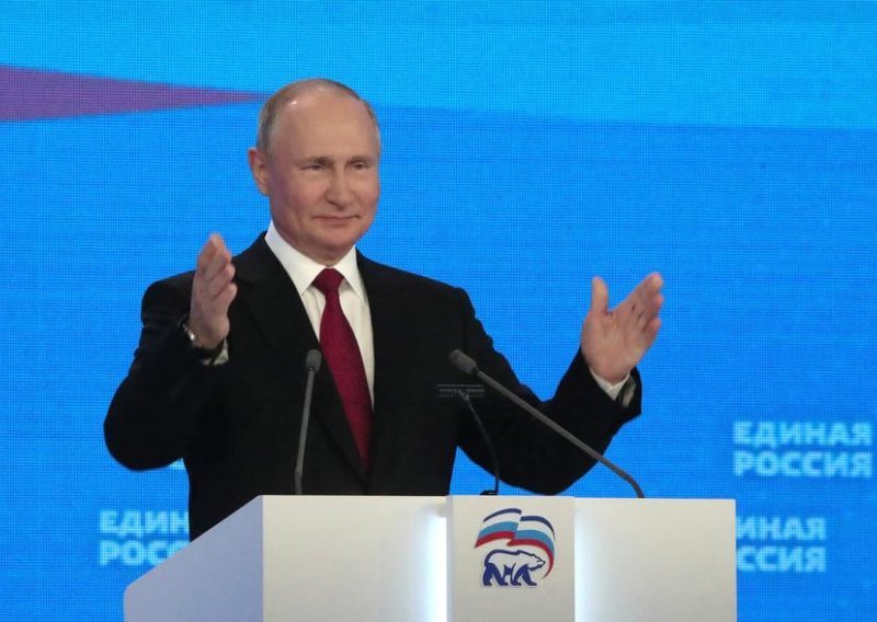 Putin Rusima obećaje milijarde rubalja pred izbore, Šojgu i Lavrov nositelji lista