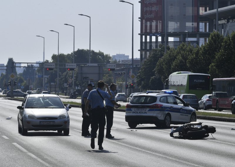 [FOTO/VIDEO] Teška prometna nesreća u Zagrebu, motociklist i biciklist poginuli u sudaru