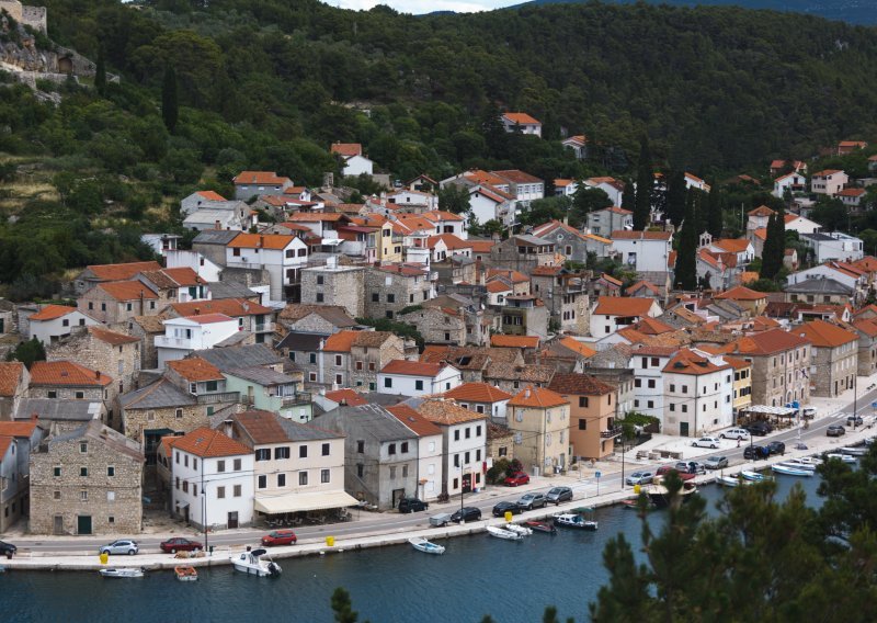 Novigrad od početka godine s 26 posto više turista i 54 posto više noćenja