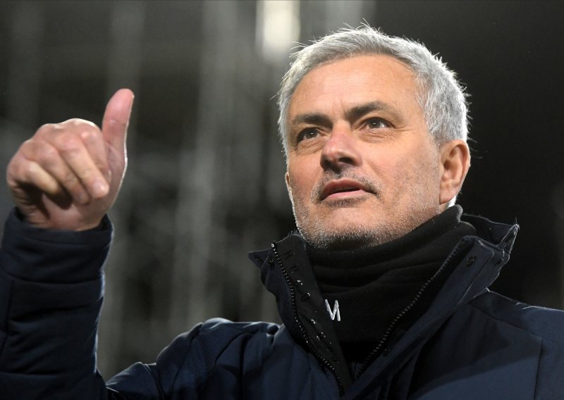 Jose Mourinho jasno rekao da će danas navijati za Škotsku, a otkrio je i zašto misli da bi Vatreni mogli izgubiti i ispasti s Eura