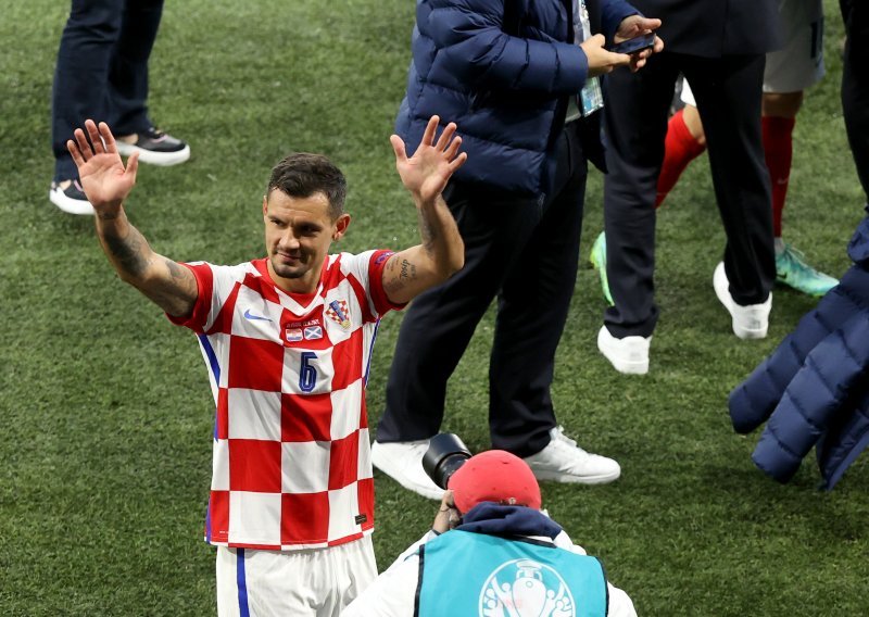 Dejan Lovren nova je velika briga za izbornika, a hrvatski stoper priznao je što se sve događalo prije ključnog dvoboja sa Škotima