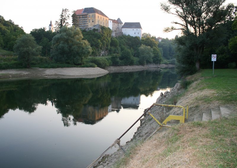 U Kupi u Ozlju utopio se 16-godišnjak