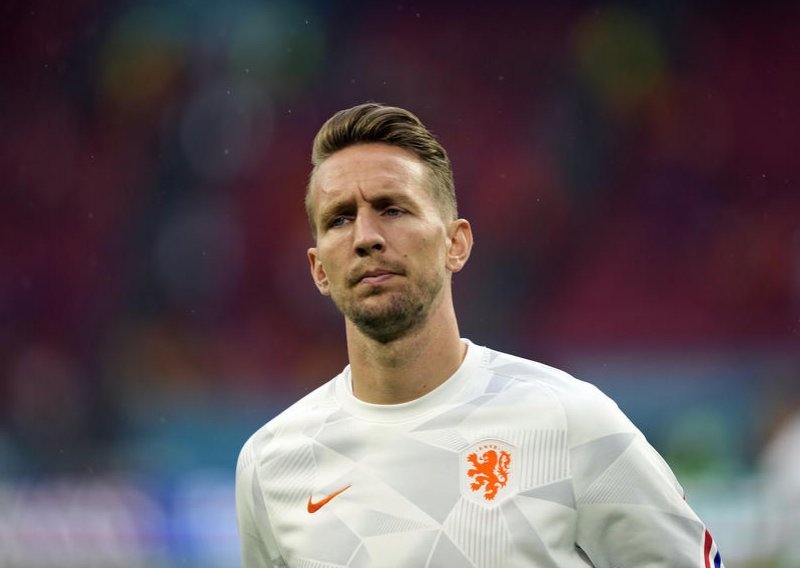 Težak udarac za Nizozemsku; uoči eliminacijske utakmice na treningu im se teško ozlijedio važan igrač koji je hitno poslan kući