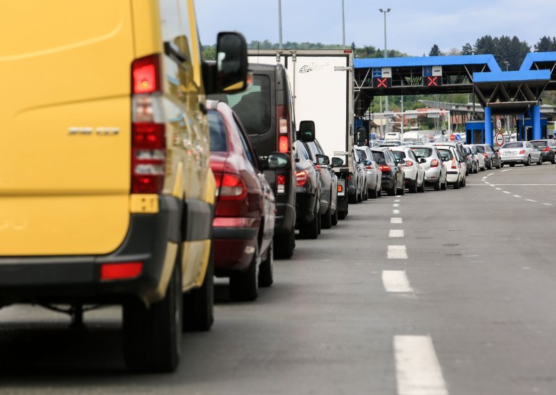 Upozorenje za vozače: Zbog toplinskog vala na put ranije ujutro ili kasnije navečer