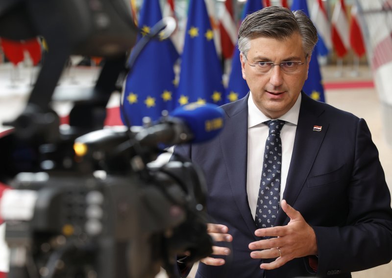 Plenković objasnio zbog čega Hrvatska nije osudila mađarski zakon o LGBTIQ osoba: 'Nismo mi tu jedini. Nijedna slavenska zemlja nije se tome pridružila'