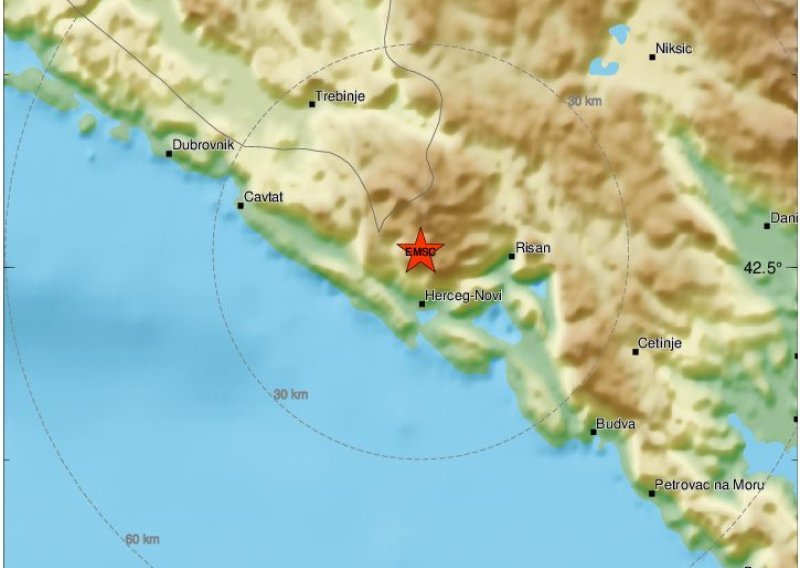 Jak potres pogodio Crnu Goru, osjetio se u cijeloj južnoj Dalmaciji: Zastrašujuće! Kao dvije jake eksplozije!