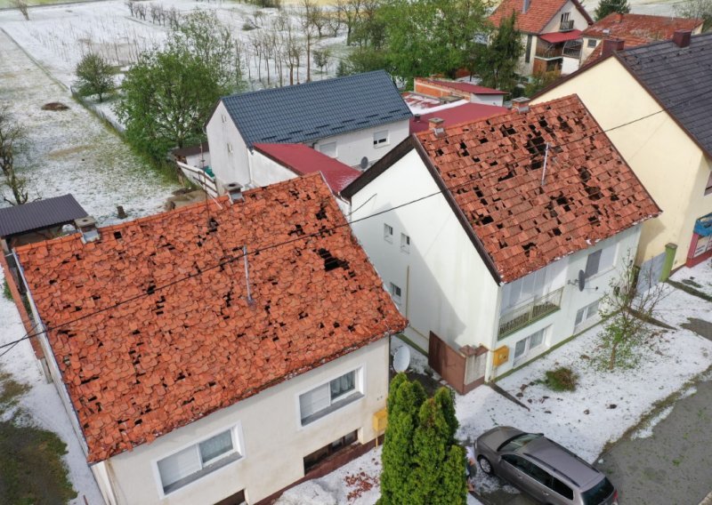 [VIDEO/FOTO] Teške posljedice strašnog nevremena u požeškom kraju: 'Štete u poljoprivredi su toliko velike da će se godinama oporavljati'